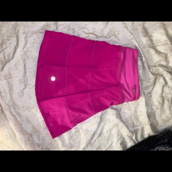 Pow pink Lululemon skirt!! - Picture 3 of 4